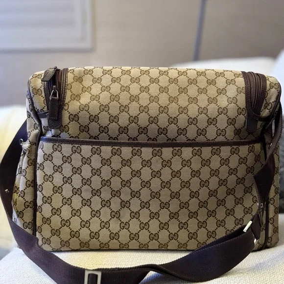 Gucci GG Supreme Diaper Bag - Picture 5 of 6